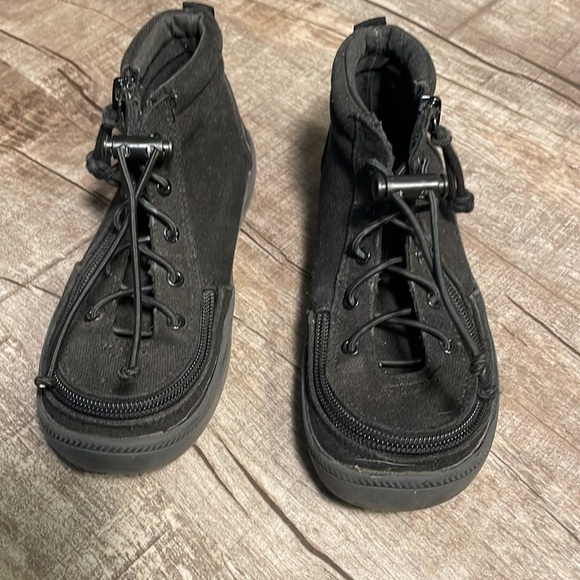 5/$15 Bully the Classic hightops - Picture 3 of 6